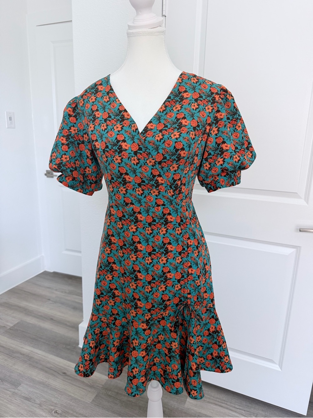 Teal Floral V-Neck Puff Sleeve Dress